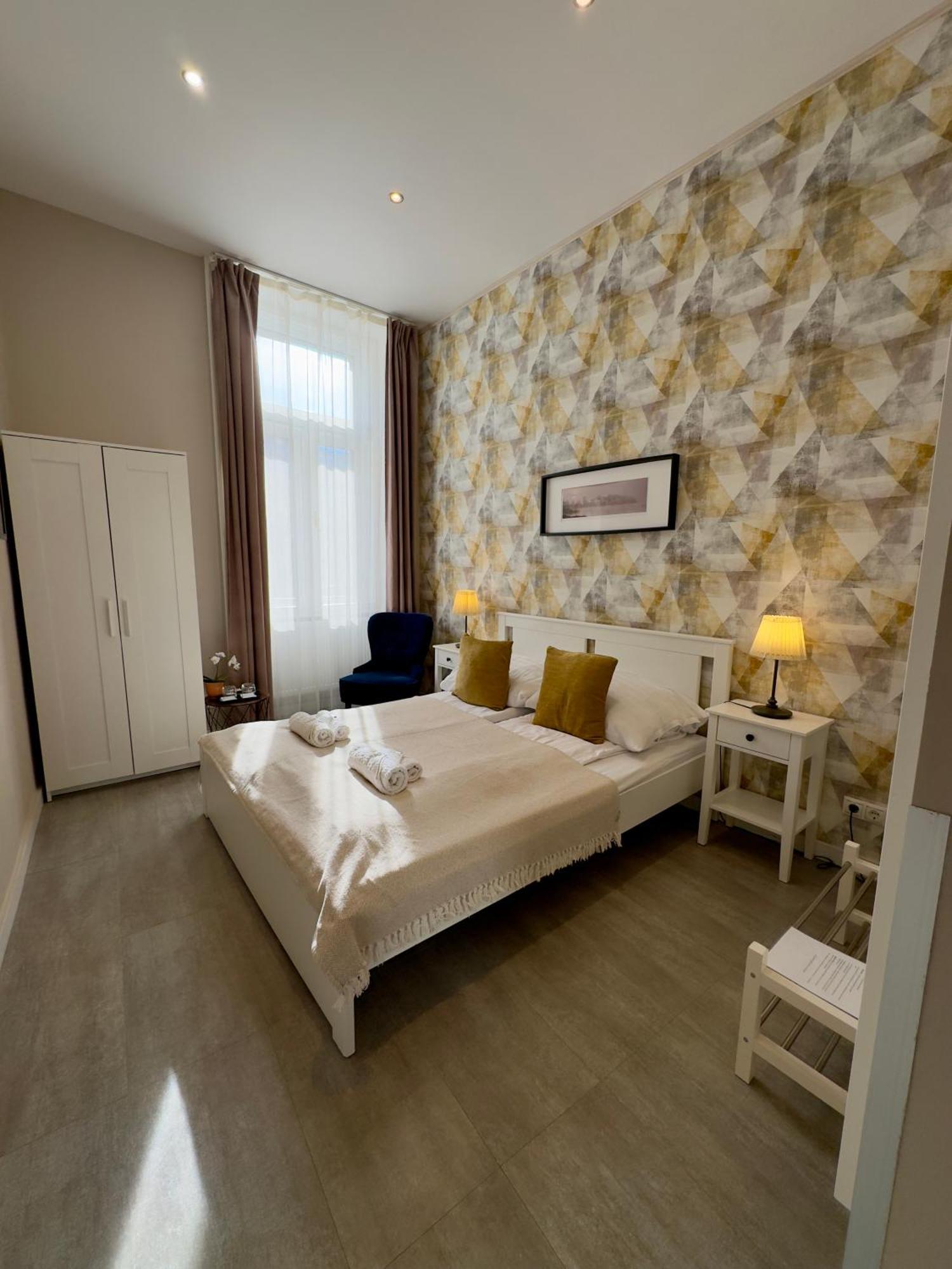 Center Rooms Miskolc Eksteriør bilde