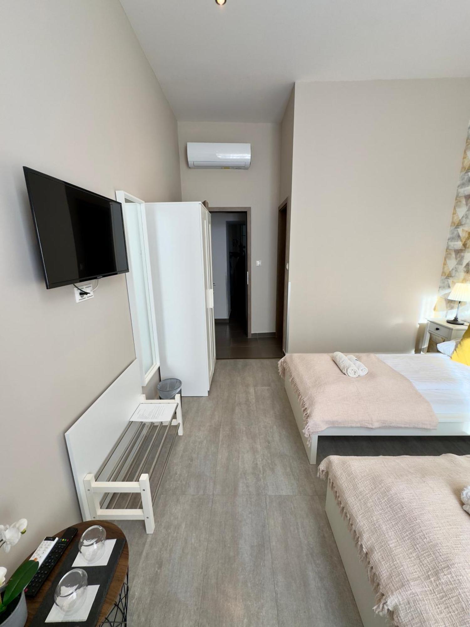 Center Rooms Miskolc Eksteriør bilde
